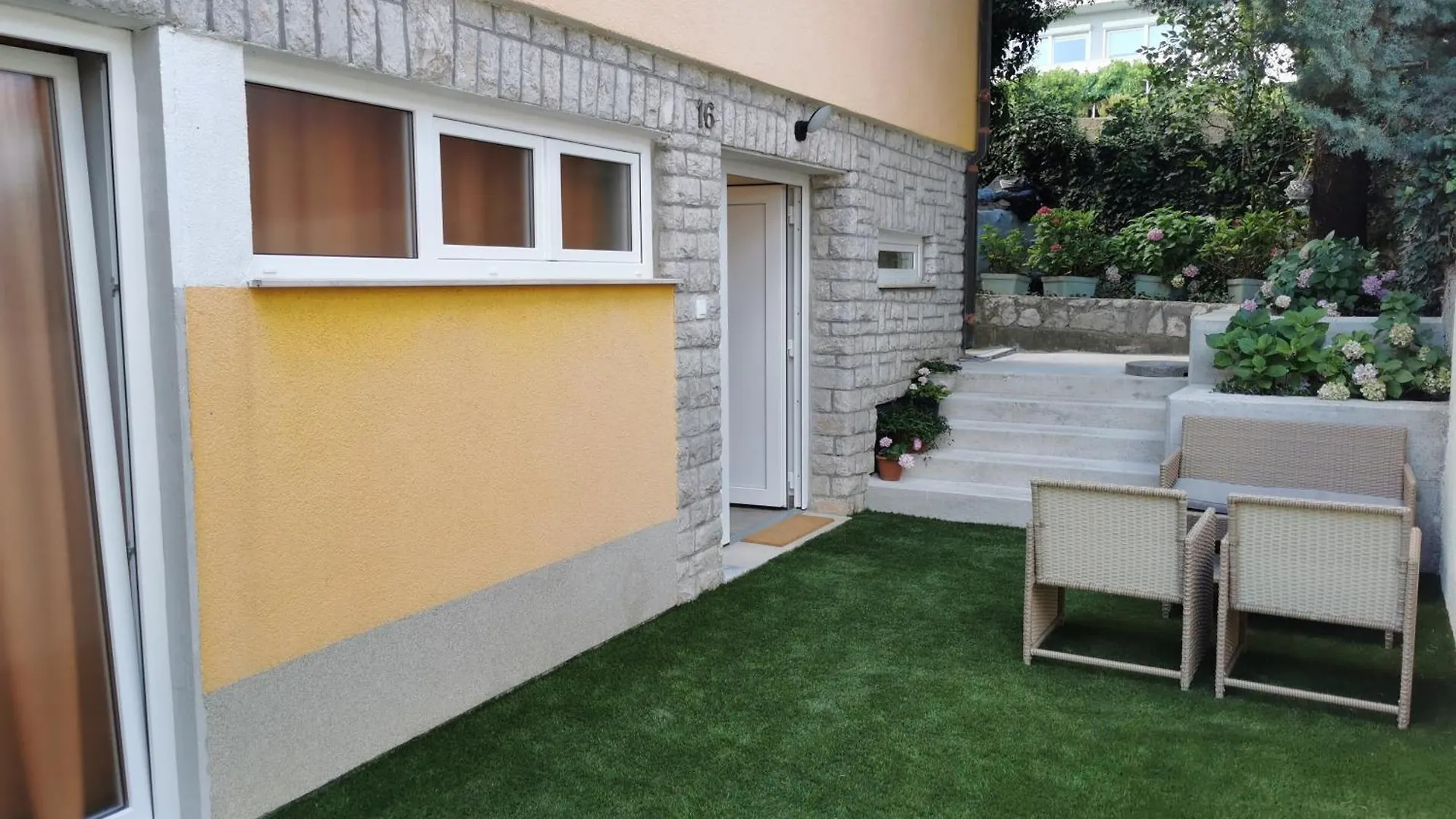 Apartment Elena Novi Vinodolski